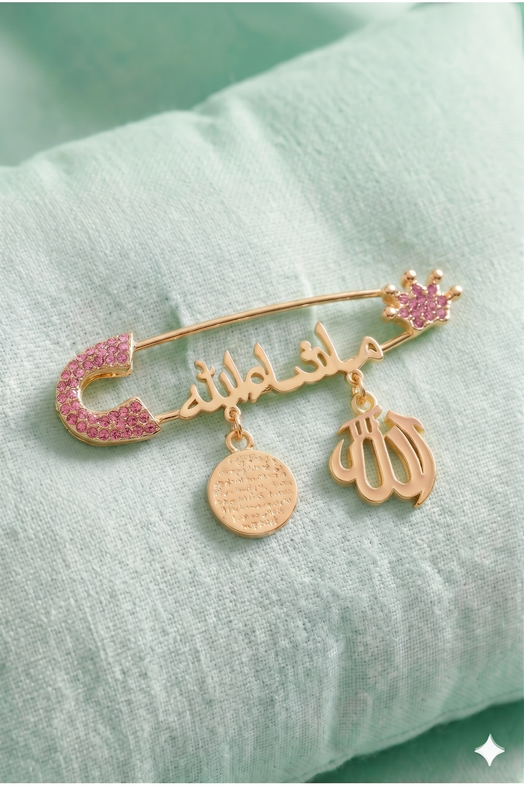 Lüks%20Taşlı%20Maşallah%20Yazılı%20Nazar%20İğnesi%20-%20Pembe