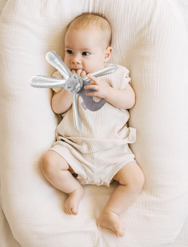 Babyjem%20Tutmalı%20Peluş%20Mini%20Tavşan%20Gri%20