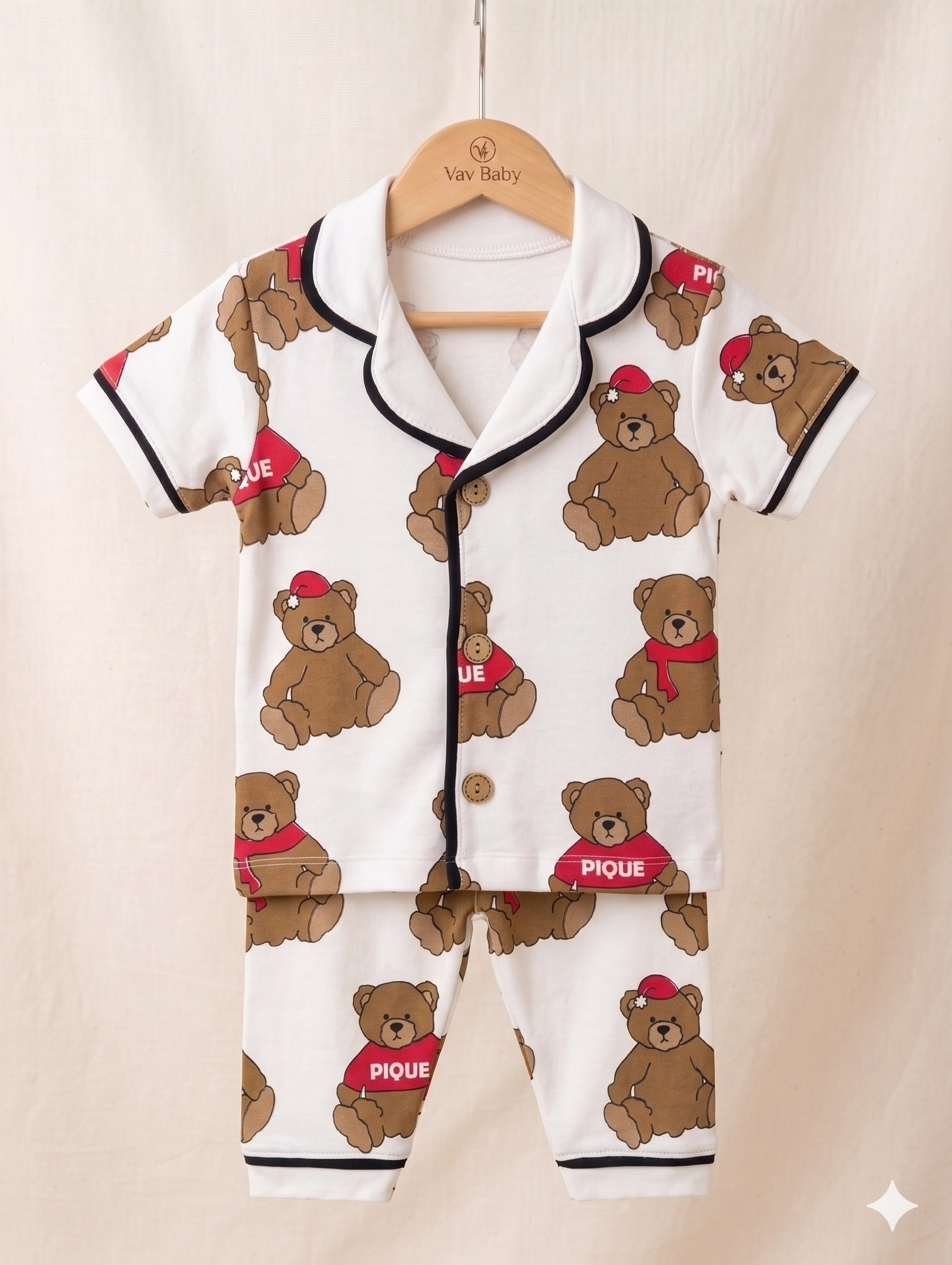%20Pamuklu%20Kruvaze%20Yaka%20Önden%20Düğmeli%20Teddy%20Ayıcık%20Desenli%20Mevsimlik%20Alt%20Üst%20Pijama%20Takım