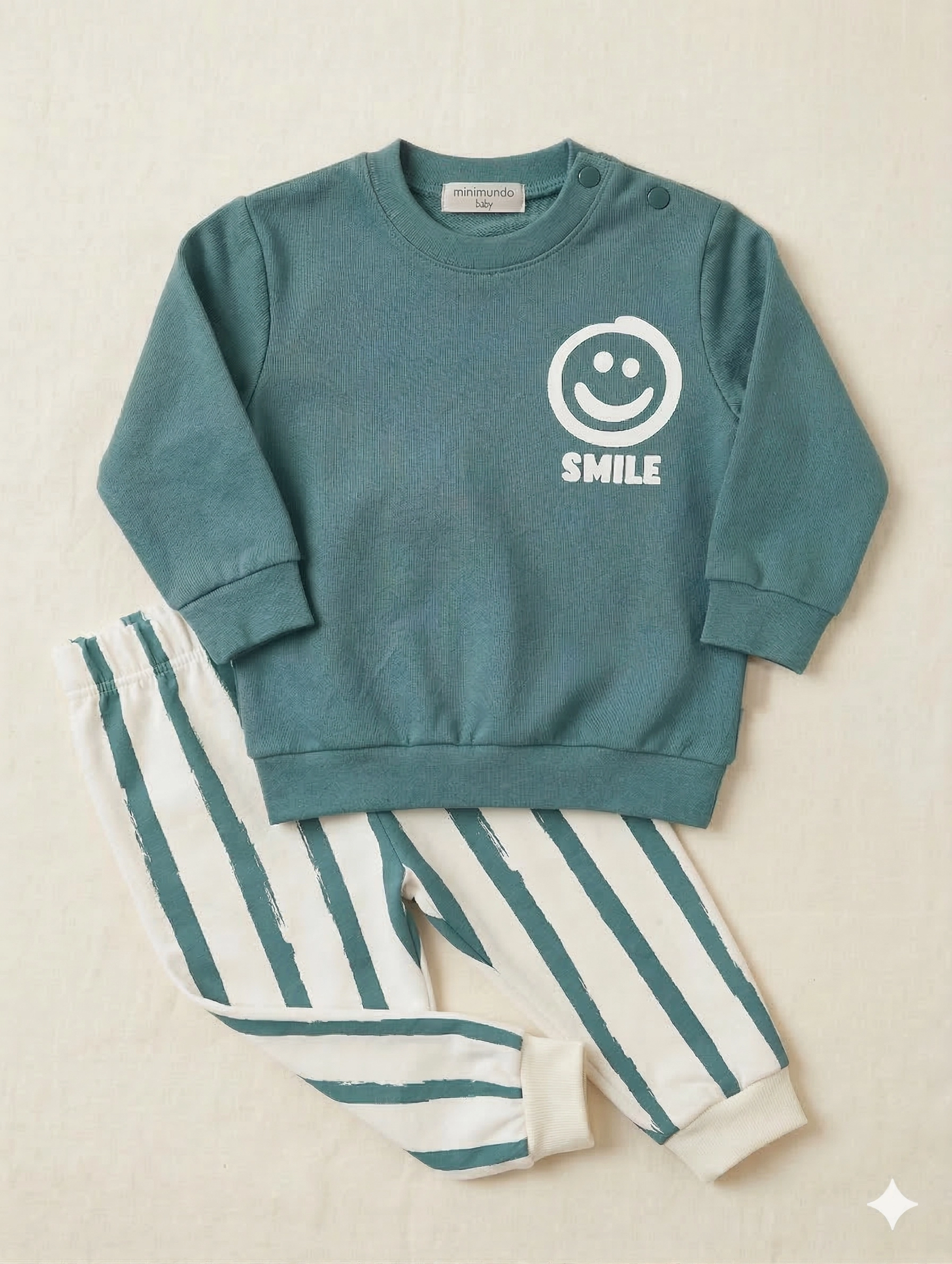 Erkek%20Bebek%20Smile%20Baskılı%20Lacivert%20Alt%20Üst%20Takım%20Yeşil