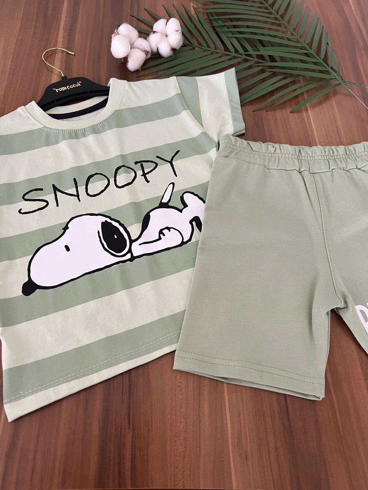 VaVbaby%20Snoopy%20Baskılı%20Erkek%20Yazlık%20Şortlu%20Takım