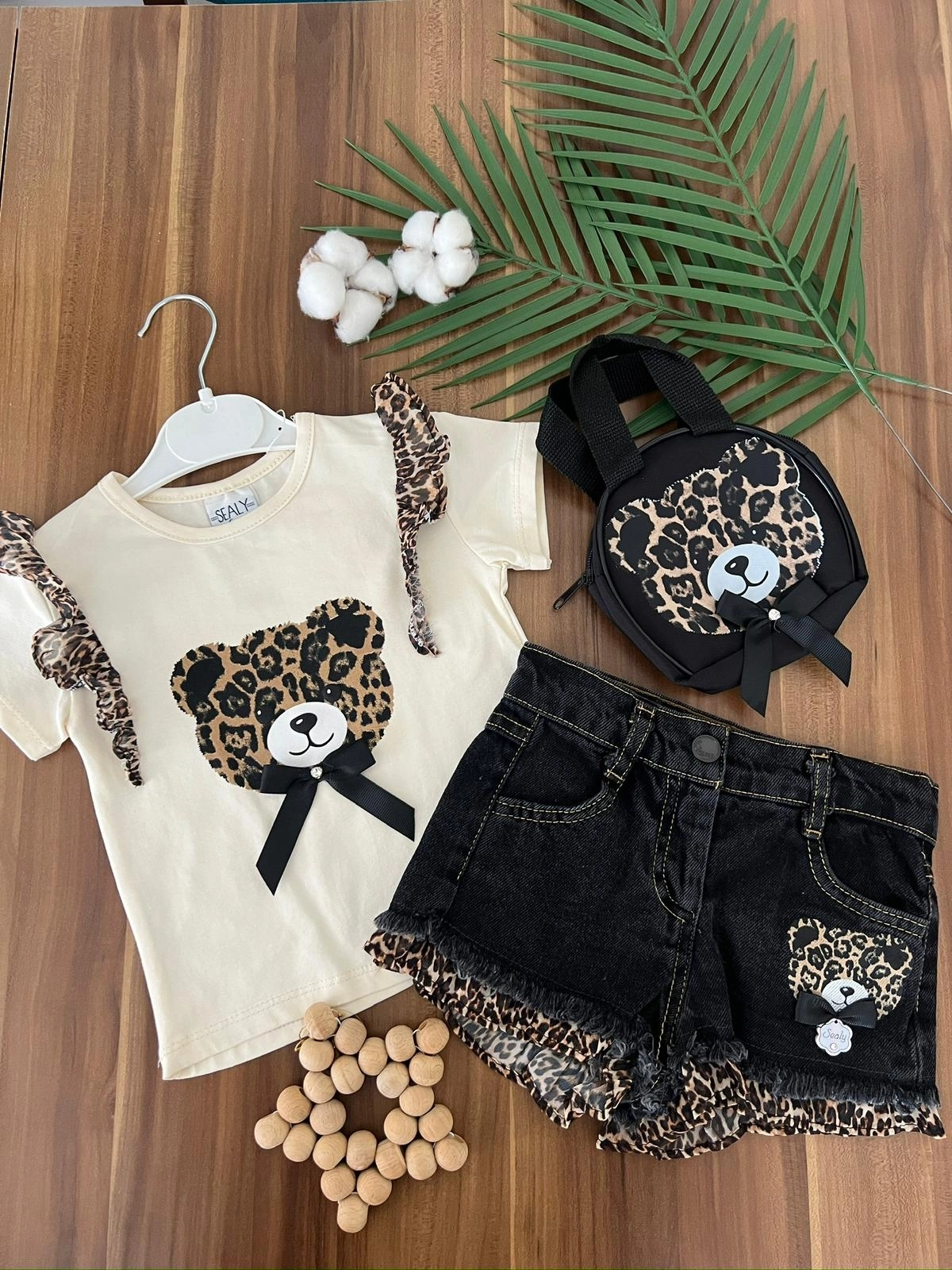 VaVbaby%20Leoparlı%20Ayıcıklı%20Yazlık%20Kız%20Çocuk%20Şortlu%20Takım