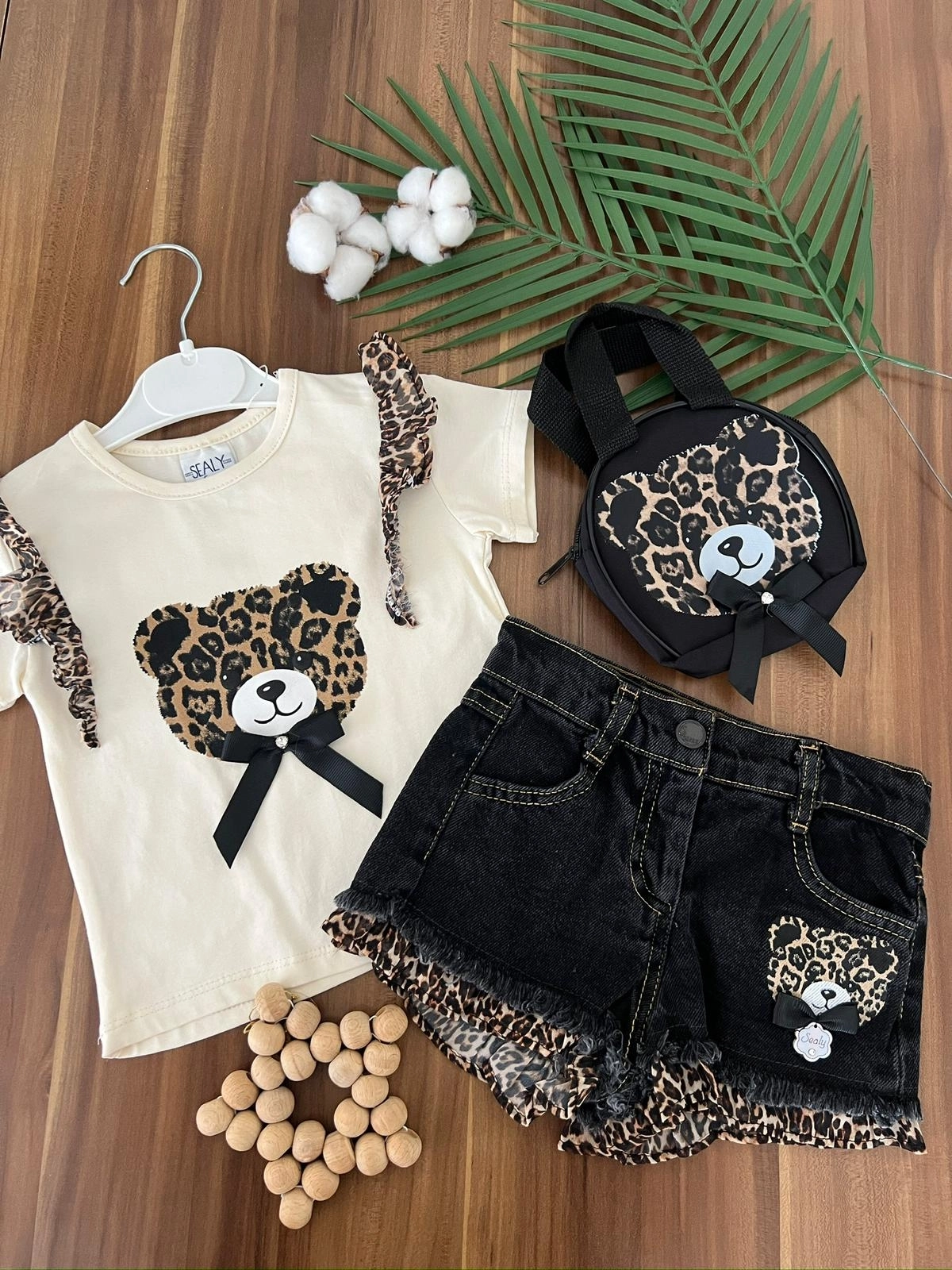VaVbaby%20Leoparlı%20Ayıcıklı%20Yazlık%20Kız%20Çocuk%20Şortlu%20Takım