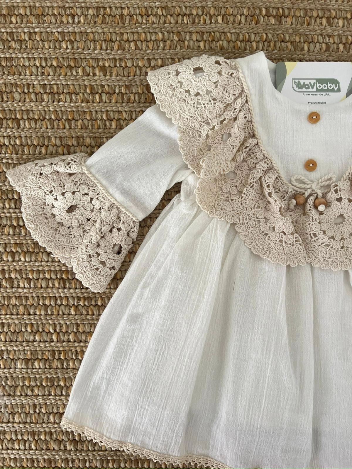 VaVbaby%20Boncuklu%20Dantelli%20Naturel%20Kız%20Bebek%20Elbise