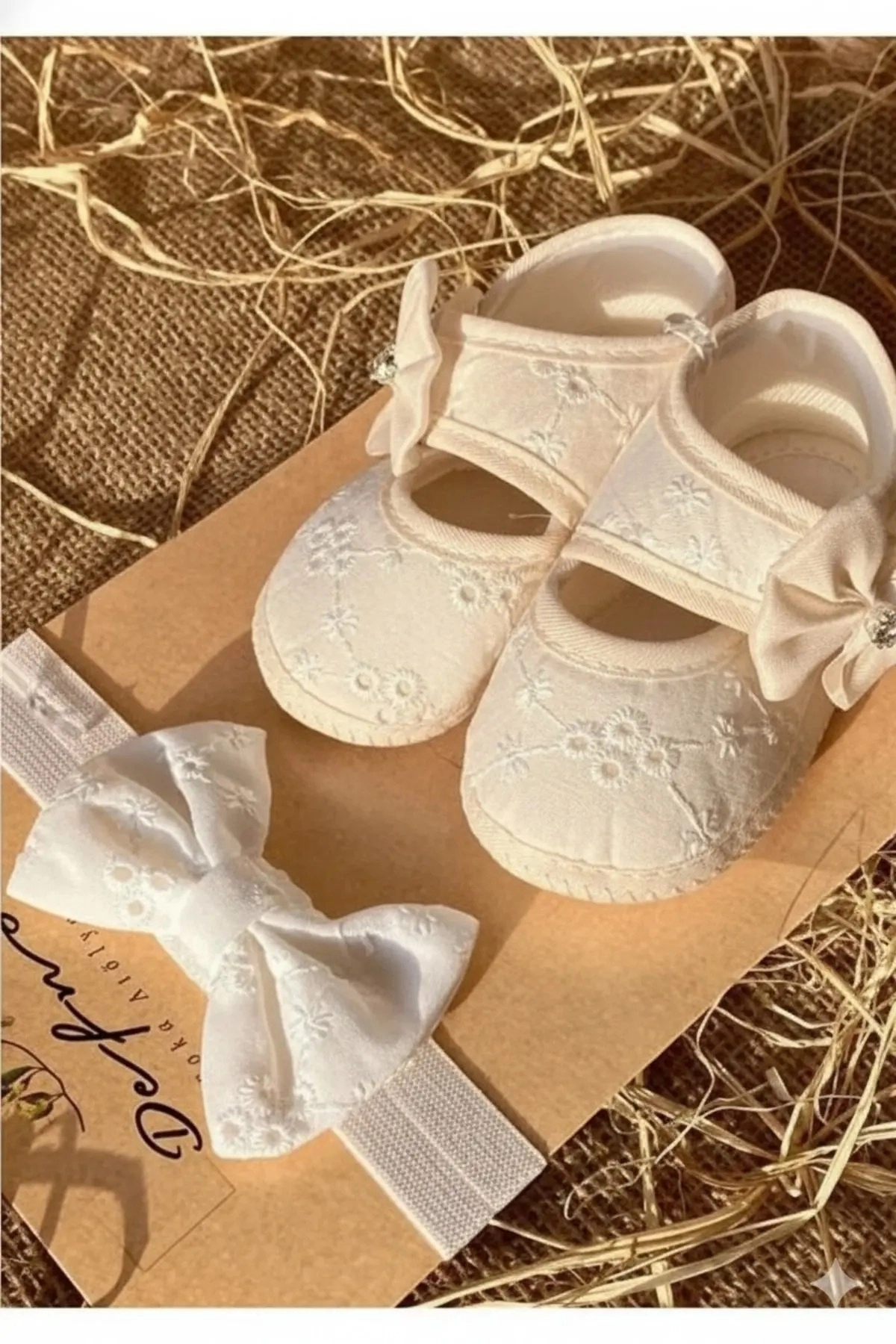 VaVbaby%20Kız%20Bebek%20Fiyonklu%20Yenidoğan%20Bebek%20Ayakkabısı%20-%20Mevlüt%20Ayakkabısı%20Bej