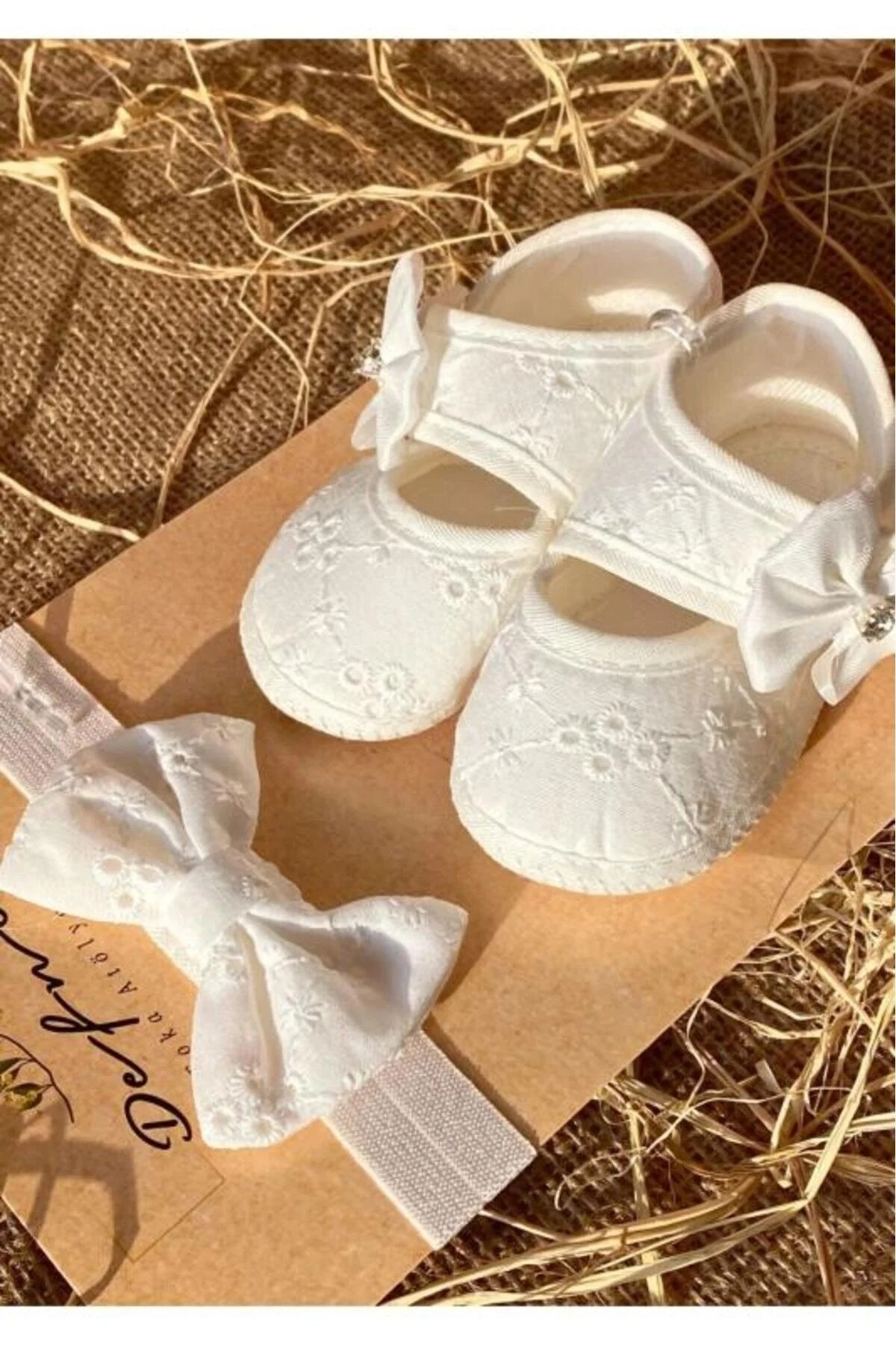 VaVbaby%20Kız%20Bebek%20Fiyonklu%20Yenidoğan%20Bebek%20Ayakkabısı%20-%20Mevlüt%20Ayakkabısı
