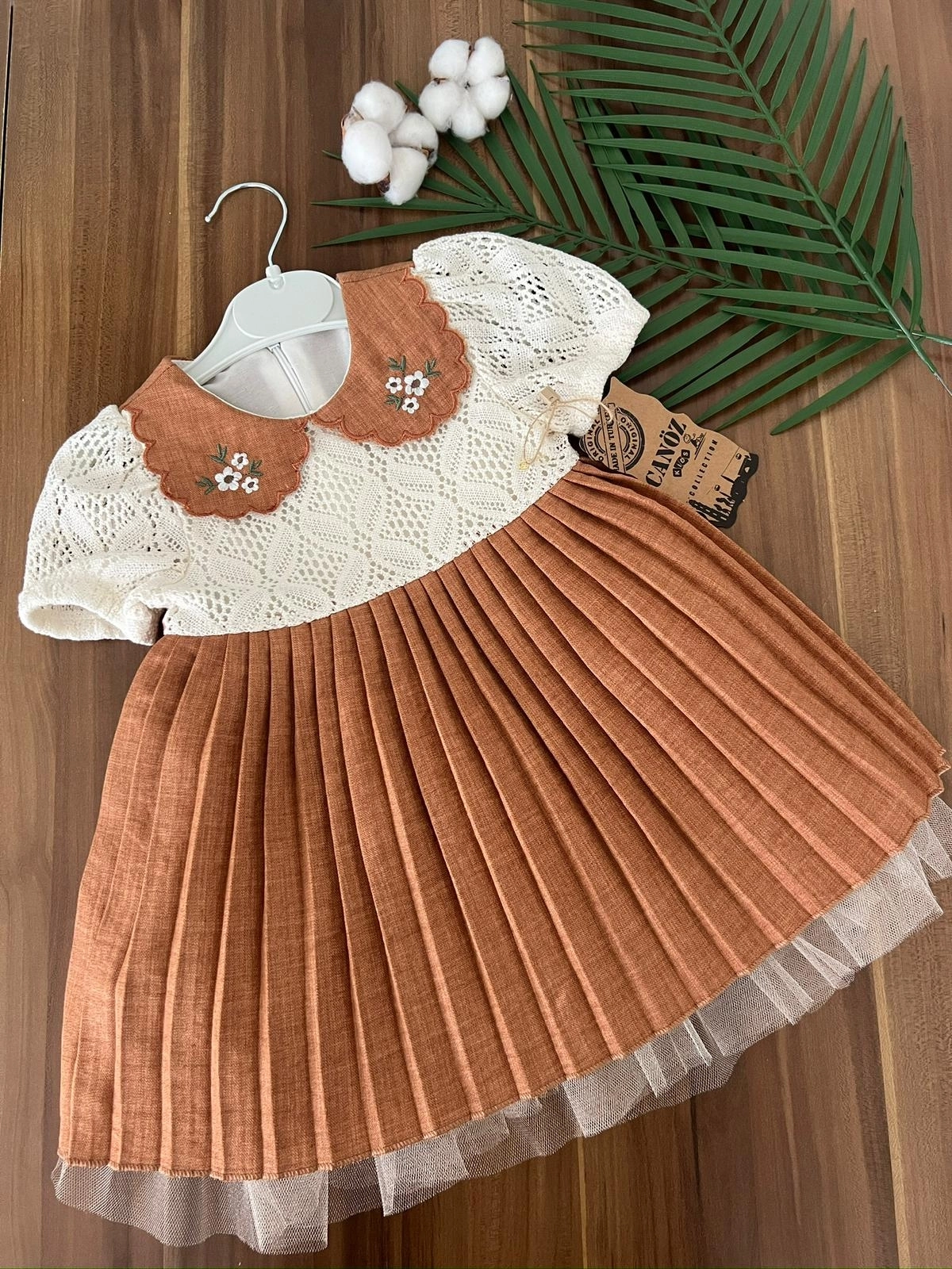 Kız%20Bebek%20Yazlık%20Elbise%20Yaka%20Çiçekli